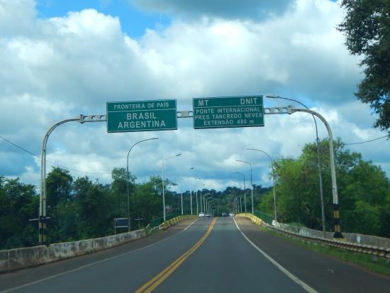 Ponte Tancredo Neves